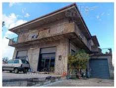 Foto IMMOBILI-IMMOBILE RESIDENZIALE-84020 palomonte sa, italia