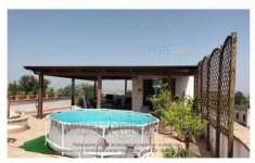 Foto IMMOBILI-IMMOBILE RESIDENZIALE-C.so d. ricciardi n. 248,