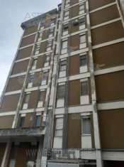 Foto IMMOBILI-IMMOBILE RESIDENZIALE-Corso salamano n. 60