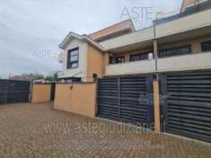 Foto IMMOBILI-IMMOBILE RESIDENZIALE-Largo rodolfo villani, 61, 00125 roma rm, italia