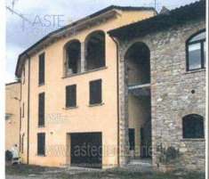 Foto IMMOBILI-IMMOBILE RESIDENZIALE-Localita' quadrelli snc