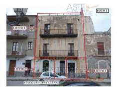 Foto IMMOBILI-IMMOBILE RESIDENZIALE-Piazza regina elena n. 30