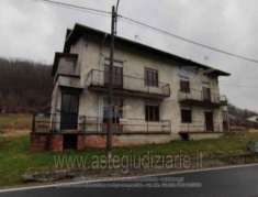 Foto IMMOBILI-IMMOBILE RESIDENZIALE-Regione tamarone, 13011 borgosesia vc, italia