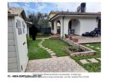 Foto IMMOBILI-IMMOBILE RESIDENZIALE-Strada valmontorio 56