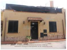 Foto IMMOBILI-IMMOBILE RESIDENZIALE-Via adige 5