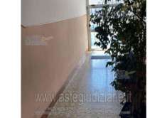 Foto IMMOBILI-IMMOBILE RESIDENZIALE-Via alessandro fleming, 171