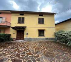 Foto IMMOBILI-IMMOBILE RESIDENZIALE-Via bolognese nord, 31