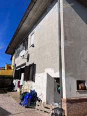 Foto IMMOBILI-IMMOBILE RESIDENZIALE-Via campo cervino n.42