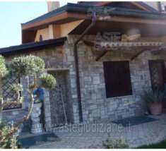 Foto IMMOBILI-IMMOBILE RESIDENZIALE-Via casilina, 658, 00040 laghetto rm, italia