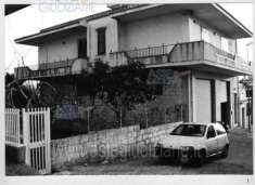 Foto IMMOBILI-IMMOBILE RESIDENZIALE-Via catagirasi 24