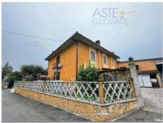 Foto IMMOBILI-IMMOBILE RESIDENZIALE-Via ciro chistoni, 32, 46040 fontanella grazioli mn, italia