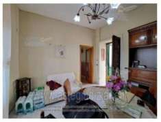 Foto IMMOBILI-IMMOBILE RESIDENZIALE-Via comunale vecchia di miano, 85, 80144 napoli na, italia