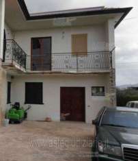 Foto IMMOBILI-IMMOBILE RESIDENZIALE-Via del murillo snc