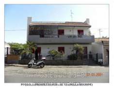 Foto IMMOBILI-IMMOBILE RESIDENZIALE-Via della regione n. 27