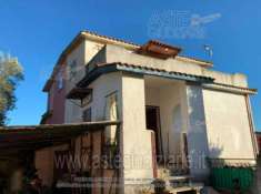 Foto IMMOBILI-IMMOBILE RESIDENZIALE-Via delle campanule, 15, 04011 cogna lt, italia