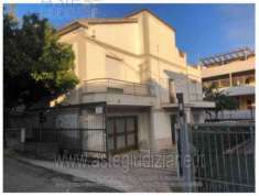 Foto IMMOBILI-IMMOBILE RESIDENZIALE-Via di francesco, 8, 65125 pescara pe, italia