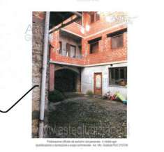 Foto IMMOBILI-IMMOBILE RESIDENZIALE-Via edmondo de amicis  8/a