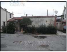 Foto IMMOBILI-IMMOBILE RESIDENZIALE-Via fiumesino, 44, 60015 falconara marittima an, italia