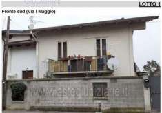 Foto IMMOBILI-IMMOBILE RESIDENZIALE-Via i maggio 4