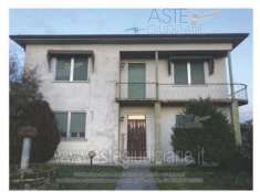 Foto IMMOBILI-IMMOBILE RESIDENZIALE-Via matilde di canossa, 46026 san rocco mn, italia