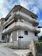 Foto IMMOBILI-IMMOBILE RESIDENZIALE-Via pareti cornella, 27