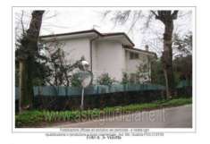 Foto IMMOBILI-IMMOBILE RESIDENZIALE-Via pietra a padule, provincia di lucca, italia