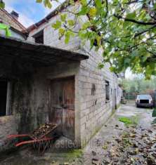 Foto IMMOBILI-IMMOBILE RESIDENZIALE-Via polledrara, 18
