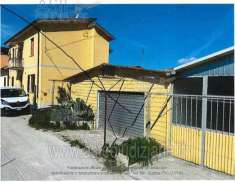 Foto IMMOBILI-IMMOBILE RESIDENZIALE-Via sacco e vanzetti, 15