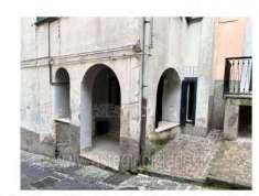 Foto IMMOBILI-IMMOBILE RESIDENZIALE-Vico secondo di via mercato n 7