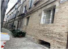 Foto IMMOBILI-IMMOBILE RESIDENZIALE-Vicolo roselli, 2