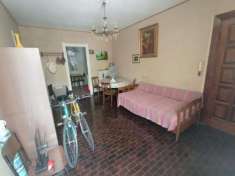 Foto Imperia Castelvecchio , vendesi appartamento 4 vani 65 Mq