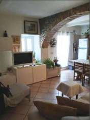 Foto Imperia primo entroterra appartamento ind. ristrutturato  116.000