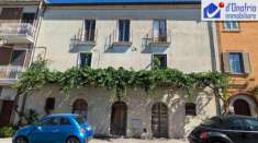 Foto In Cercepiccola (CB) promuoviamo la vendita di un intero fabbricato su tre livelli di 100 mq c.a ciascuno