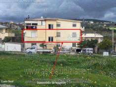 Foto in Vendita, 6,5 Locali, 115 mq, Catanzaro