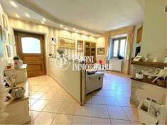 Foto in Vendita, 6 Locali, 120 mq, Pistoia