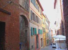 Foto in Vendita, pi di 6 Locali, 218 mq, Siena