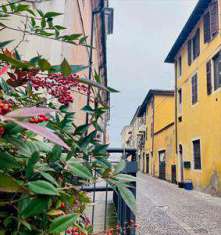 Foto in Vendita, pi di 6 Locali, 250 mq, Busseto