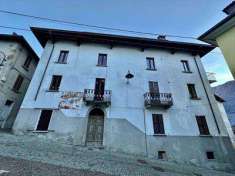Foto in Vendita, pi di 6 Locali, 700 mq, Taceno