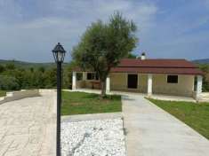 Foto INDIPENDENTE CON GIARDINAO A PALOMBARA SABINA