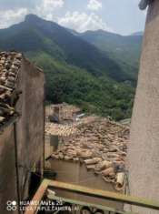 Foto Indipendente in vendita a Farindola