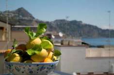 Foto Indipendente in vendita a Giardini-Naxos