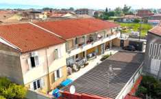 Foto INTERO COMPLESSO IMMOBILIARE DI 5 APPARTAMENTI - VIA OBERDAN - GRAZZANISE -v3132