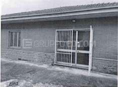 Foto Laboratori per arti e mestieri di 124 mq  in vendita a Trecate - Rif. 4451975