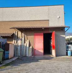 Foto Laboratorio in Vendita, 1 Locale, 150 mq, Almenno San Bartolomeo