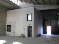 Foto Laboratorio in Vendita a Peschiera Borromeo
