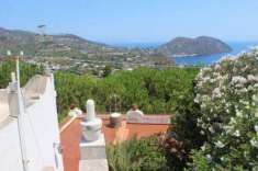 Foto Lipari Isole Eolie,cod.ve 884- Prestigiosa villa panoramica  Immersa nel verde,