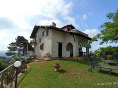 Foto Loc. Pedona . Villa con vista sul mondo . Circa mq 230 e terreno di mq 1.000