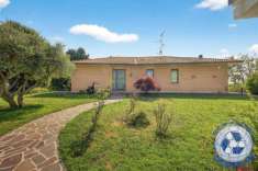 Foto loc dosso, villa singola quadrilocale