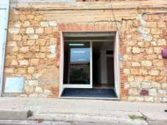 Foto Locale Commerciale - Iglesias . Rif.: 23456