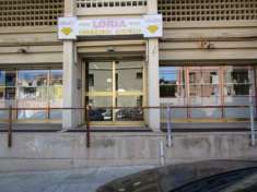 Foto Locale commerciale